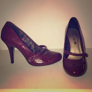 Red Pumps